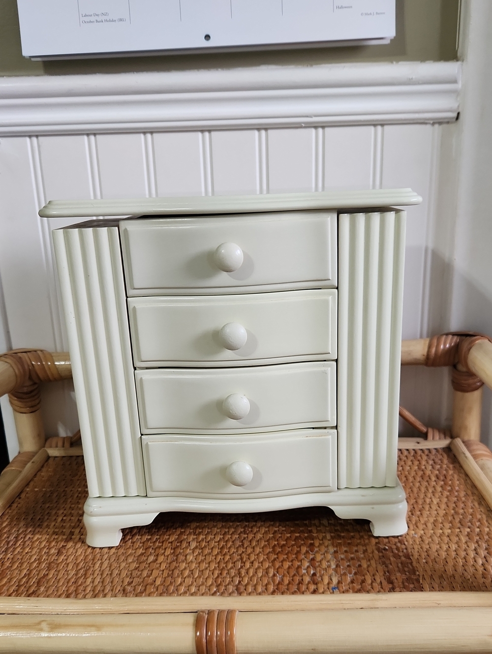Mele & Co Upright Wooden Musical Jewelry Box